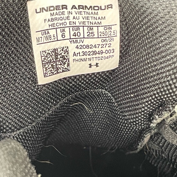 UNDER ARMOUR | UNISEX UNDER ARMOUR BLACK HIGH TOP SNEAKERS, MENS 7 / WOMEN 8.5 - Picture 5 of 5